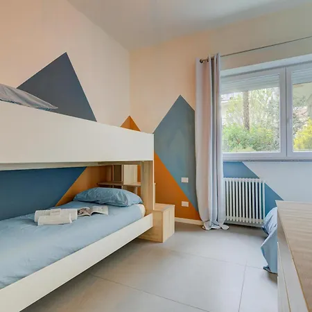 Suono Del 100m From - Happy Apartman Meina