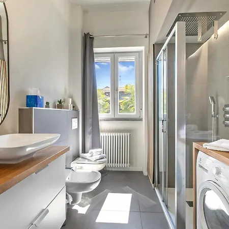 Lejlighed Suono Del Lago, Ac 50 Mt From And View Terrace - Happy