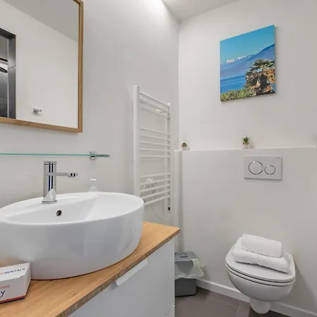Lejlighed Suono Del Lago, Ac 50 Mt From And View Terrace - Happy