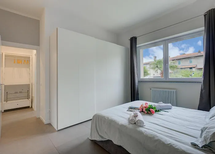 Suono Del 100m From - Happy *